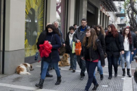 Με συνεχές ωράριο τα καταστήματα την περίοδο του Πάσχα