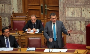 Βρούτσης: Δεν θα μειωθούν κύριες συντάξεις - Δεν θα θιγούν όρια ηλικίας