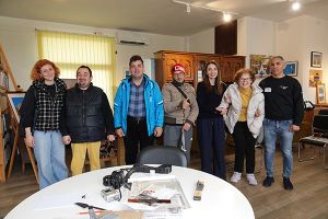 Οι ωφελούμενοι του Κέντρου Κοινωνικής Στήριξης επισκέφθηκαν τις ΕΙΔΗΣΕΙΣ και γνώρισαν τον κόσμο της δημοσιογραφίας