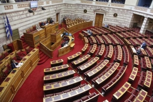 Βουλή: Ερώτηση ΝΔ - ΔHΣΥ για παρεμβάσεις Καμμένου