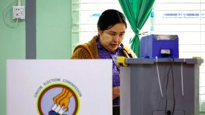 Πρωτοφανείς βουλευτικές εκλογές στη Μιανμάρ: Οι πρώτες μετά το στρατιωτικό πραξικόπημα