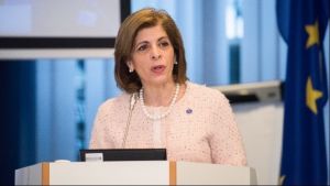 Κυριακίδου: «Σε στενή επαφή με τον ΕΜΑ για το εμβόλιο της AstraZeneca»