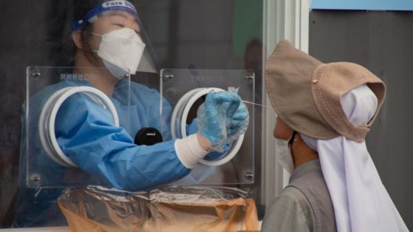 Νότια Κορέα: 14.168 κρούσματα του νέου κορονοϊού, 33 θάνατοι σε 24 ώρες