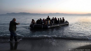 DW: Ενας μήνας διορία για μετεγκατάσταση προσφύγων