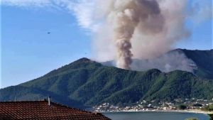 Στον εισαγγελέα o βασικός ύποπτος για τη φωτιά στη Θάσο