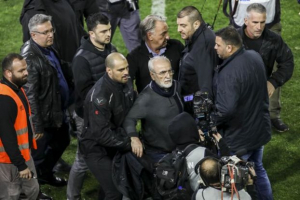 Ερευνα για τις ενέργειες του αστυνομικού - συνοδού Σαββίδη