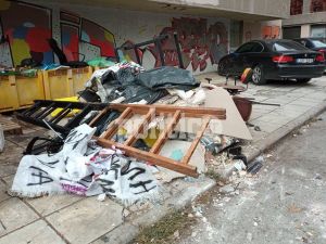 Εικόνες καταστροφής στο ΑΠΘ μετά από τα χθεσινά επεισόδια (pics&amp;vid)