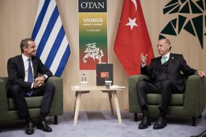 Θετικά τα σχόλια των τουρκικών ΜΜΕ για τη συνάντηση Μητσοτάκη – Ερντογάν