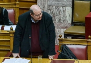 Φίλης: Οι εκπαιδευτικοί δεν πρέπει να αναπαράγουν τη ρητορική του μίσους