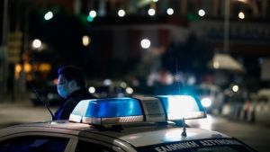 Γκαζάκι σε είσοδο πολυκατοικίας όπου διαμένει συνταξιούχος αρεοπαγίτης