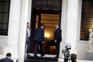 Το Μαξίμου είναι ένα καταθλιπτικό κτίριο
