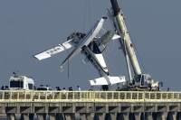 Κίνα: Πέντε νεκροί από συντριβή υδροπλάνου σε γέφυρα της Σανγκάης