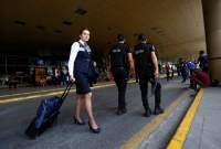 Σύρος φωνάζει Αλάχου Άκμπαρ και σπέρνει πανικό στο αεροδρόμιο της Αττάλειας