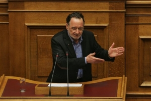 Λαφαζάνης κατά Στουρνάρα για ΑΤΕ Bank και ΤΤ