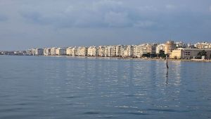 Μια καινοτόμα πρωτοβουλία για την απομάκρυνση μεταλλικών απορριμμάτων από τον Θερμαϊκό