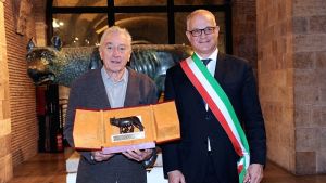 Ιταλία: Ο Ρόμπερτ Ντε Νίρο τιμήθηκε με την «Λύκαινα του Καπιτωλίου»