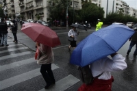 Βροχές και καταιγίδες το Σάββατο σε όλη τη χώρα