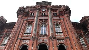 Λύση στο πρόβλημα προσωρινής στέγασης της Πατριαρχικής Μεγάλης του Γένους Σχολής