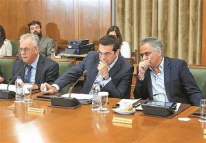 Το σχέδιο Τσίπρα, οι πιέσεις των ξένων και η φθορά διαρκείας