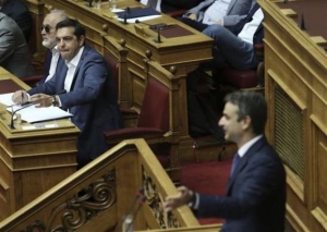 Ο εκλογικός νόμος συσπείρωσε την αντιπολίτευση