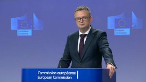 Ευρωπαϊκή Επιτροπή: Αναμένονται κι άλλες απαντήσεις από τις ουκρανικές αρχές για το αν η χώρα πληροί τα κριτήρια για να ενταχθεί στην ΕΕ