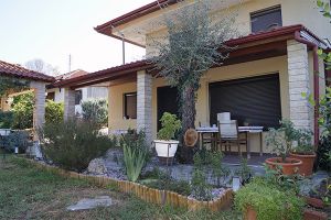 Πωλείται διόροφη κατοικία στο Μεταλλικό 120 τ.μ.