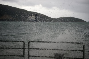 Προς Πειραιά ρυμουλκείται το φορτηγό πλοίο που έμεινε ακυβέρνητο