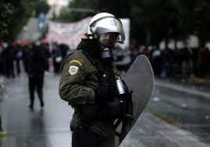 Σταυρούπολη ΤΩΡΑ – Μάχες σώμα με σώμα μεταξύ αντιεξουσιαστών και ΕΛ.ΑΣ (vids)