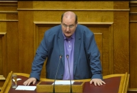 Ν. Φίλης: «Κόβονται» όλες οι αποσπάσεις εκπαιδευτικών από τον Μάιο