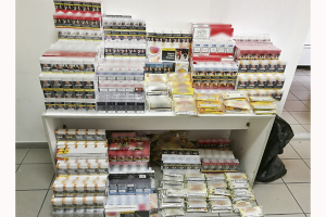 Αστυνομικοί του Κιλκίς συνέλαβαν έξι Πακιστανούς σε λαϊκή με λαθραία τσιγάρα
