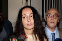 Β.Σταμάτη:Στη Βουλή οι καταγγελίες της σε βάρος του Γ.Παπανδρέου