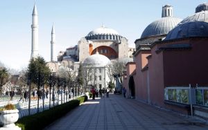 Μητροπολίτης Λαγκαδά: «Ήταν, είναι και θα παραμείνει ναός η Αγία Σοφία»