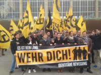 Φασίστες με αριστερή μάσκα