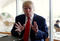 <div>Τραμπ: Η Χίλαρι Κλίντον θα φέρει τον Γ' Παγκόσμιο Πόλεμο</div>