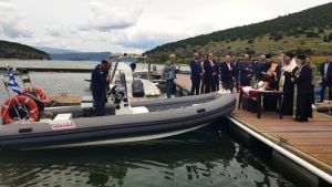 Νέο ταχύπλοο σκάφος της ΕΛ.ΑΣ στην περιοχή της Μεγάλης Πρέσπας