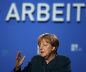 Βερολίνο: Η Μέρκελ τείνει χείρα συνεργασίας στον Τσίπρα