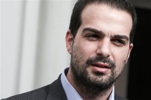 Απορρίπτει το ενδεχόμενο νέων μέτρων η κυβέρνηση