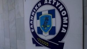 Συνελήφθη άνδρας που τράκαρε στην προσπάθεια να αποφύγει αστυνομικό έλεγχο