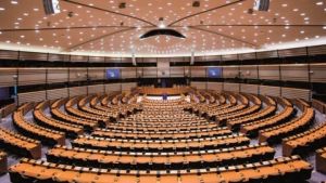Οι ευρωβουλευτές καταδικάζουν τη διεξαγωγή ψευδών δημοψηφισμάτων σε περιοχές της Ουκρανίας που κατέχονται από τη Ρωσία