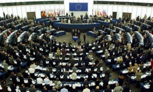 Ευρωβουλή: Προϋπολογισμός με αιχμή μεταναστευτικό-απασχόληση