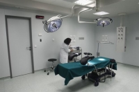 Η γραφειοκρατία στερεί μονάδα από χιλιάδες καρκινοπαθείς
