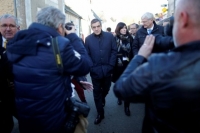 Ολοι εναντίον της Μαρίν Λεπέν