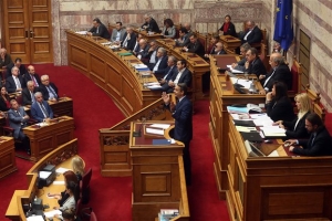 Στο επίκεντρο της σύγκρουσης Τσίπρα- Μητσοτάκη η υπόθεση Αυγενάκη και ο νόμος Παρασκευόπουλου