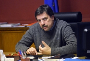 Εγκύκλιος Ξανθού για τη νοσηλεία των κρατούμενων απεργών πείνας