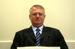 Αθώο εγκλημάτων πολέμου έκρινε η Χάγη τον σεβοβόσνιο Βόισλαβ Σέσελι