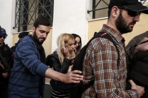 Υπόθεση Αννυ: Προφυλακιστέος ο 27χρονος πατέρας της 4χρονης - Προθεσμία για να απολογηθεί πήρε η σύζυγός του