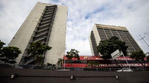 Κανονική παραγωγή πετρελαίου στην PDVSA παρά τις επιθέσεις των ΗΠΑ