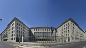 DW: Τίτλοι τέλους για τον Β. Σόιμπλε στο ΥΠΟΙΚ