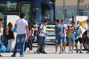 Ο οδηγός άφησε μαθητές στο δρόμο!