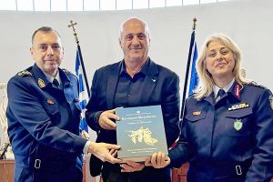 Εθιμοτυπική επίσκεψη της νέας Περιφερειακής Αστυνομικής Διευθύντριας Κ. Μακεδονίας στον Αντιπεριφερειάρχη Ανδρέα Βεργίδη